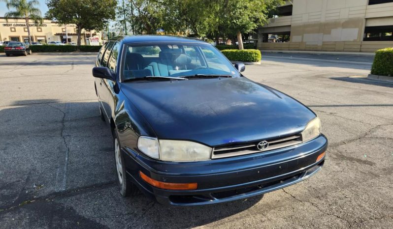 1993 Toyota Camry LE Wagon 4D full
