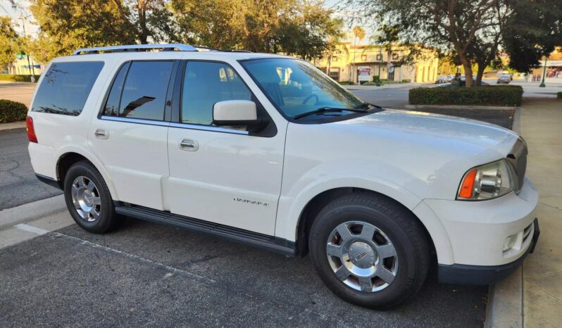 2005 Lincoln Navigator Sport Utility 4D full