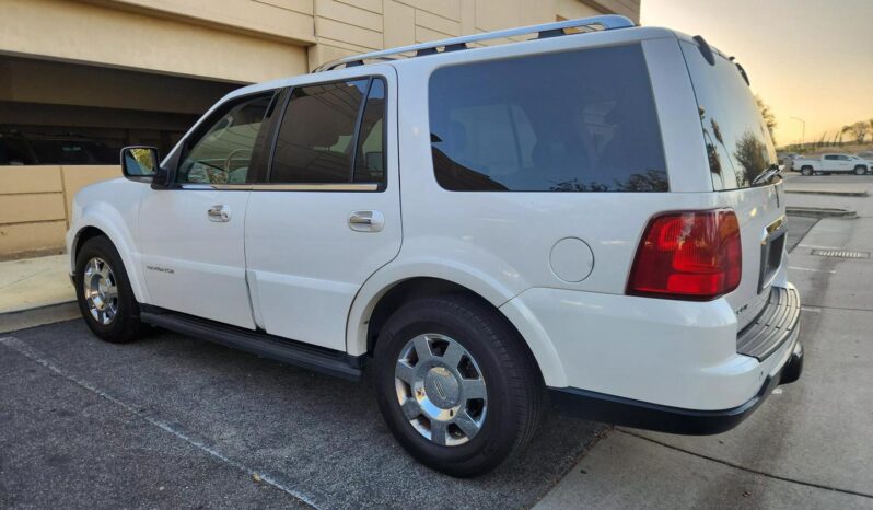 2005 Lincoln Navigator Sport Utility 4D full