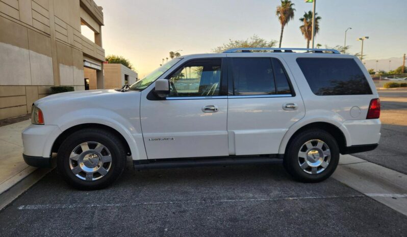 2005 Lincoln Navigator Sport Utility 4D full