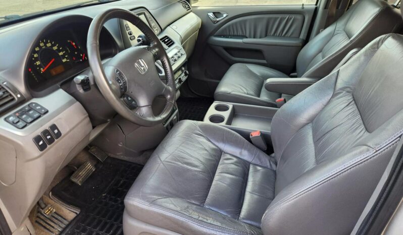 2008 Honda Odyssey Touring Minivan 4D full