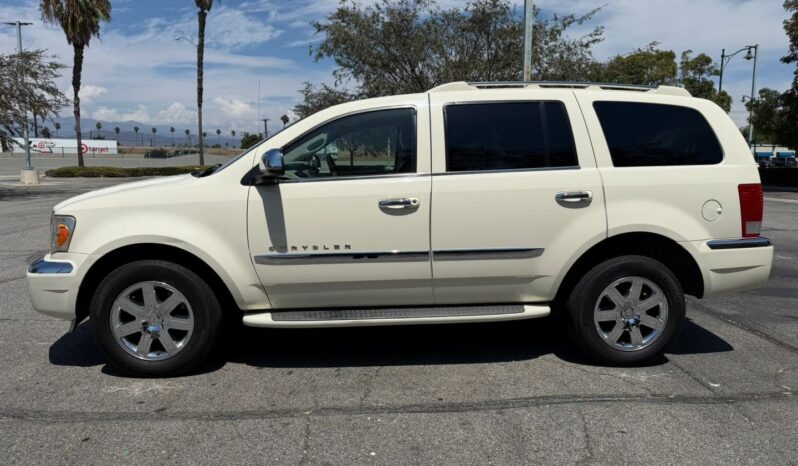 2008 Chrysler Aspen Limited Sport Utility 4D full